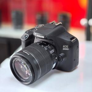 دوربین عکاسی کانن دست دوم Canon EOS 2000D kit EF-S 18-55mm f/3.5-5.6 IS stm(300 شات)